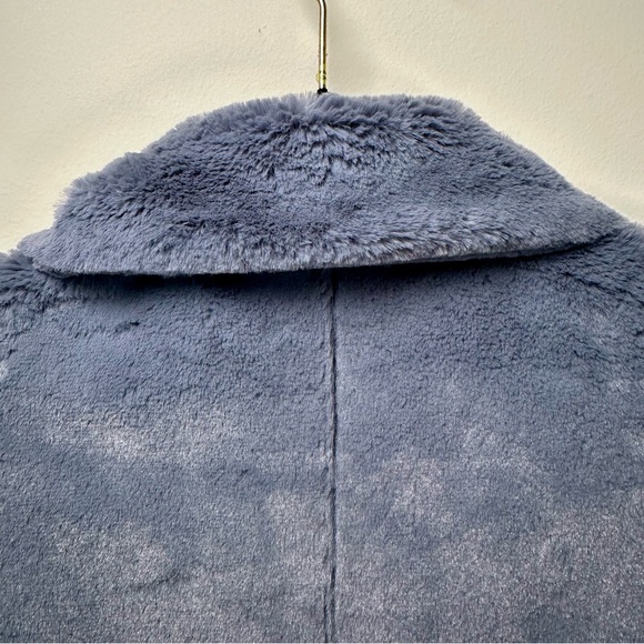 Great Condition-Women's Reversible-Grayish Blue/Periwinkle Jacket- Large - Picture 5 of 7